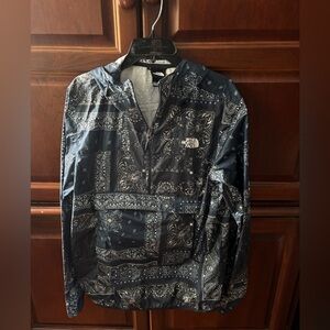 North Face Bandana Anorak | Half Zip Pullover Windbreaker | Navy Paisley M